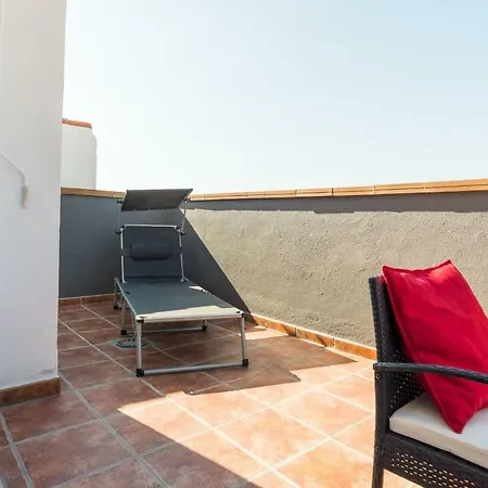 Gr3-renovated Apt Next To Old Town With Cozy Terrace Málaga