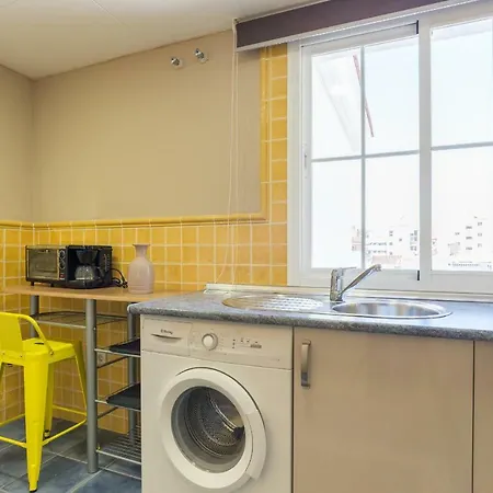 Gr3-renovated Apt Next To Old Town With Cozy Terrace Malaga